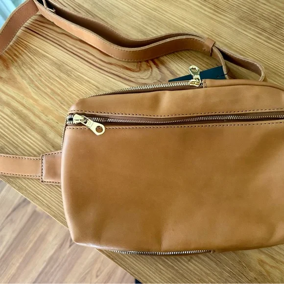 NWT Parker Clay leather sling bag - Picture 13 of 13